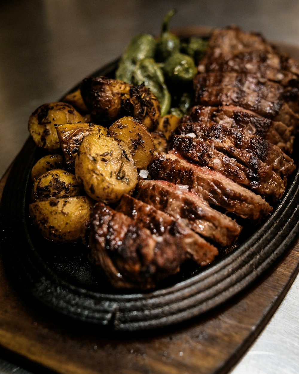Côte de bœuf grillée et tranchée